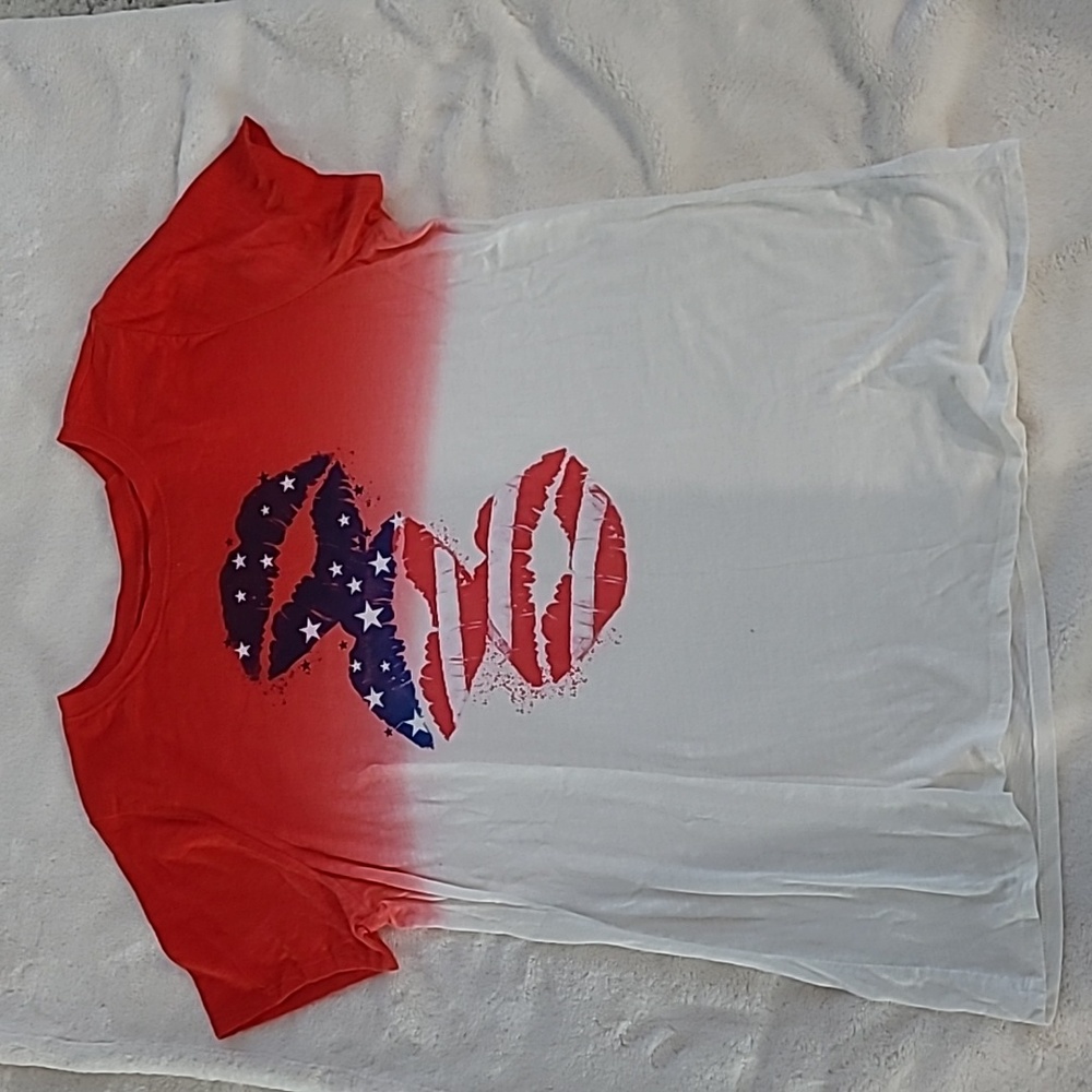 Torrid Lips Tee